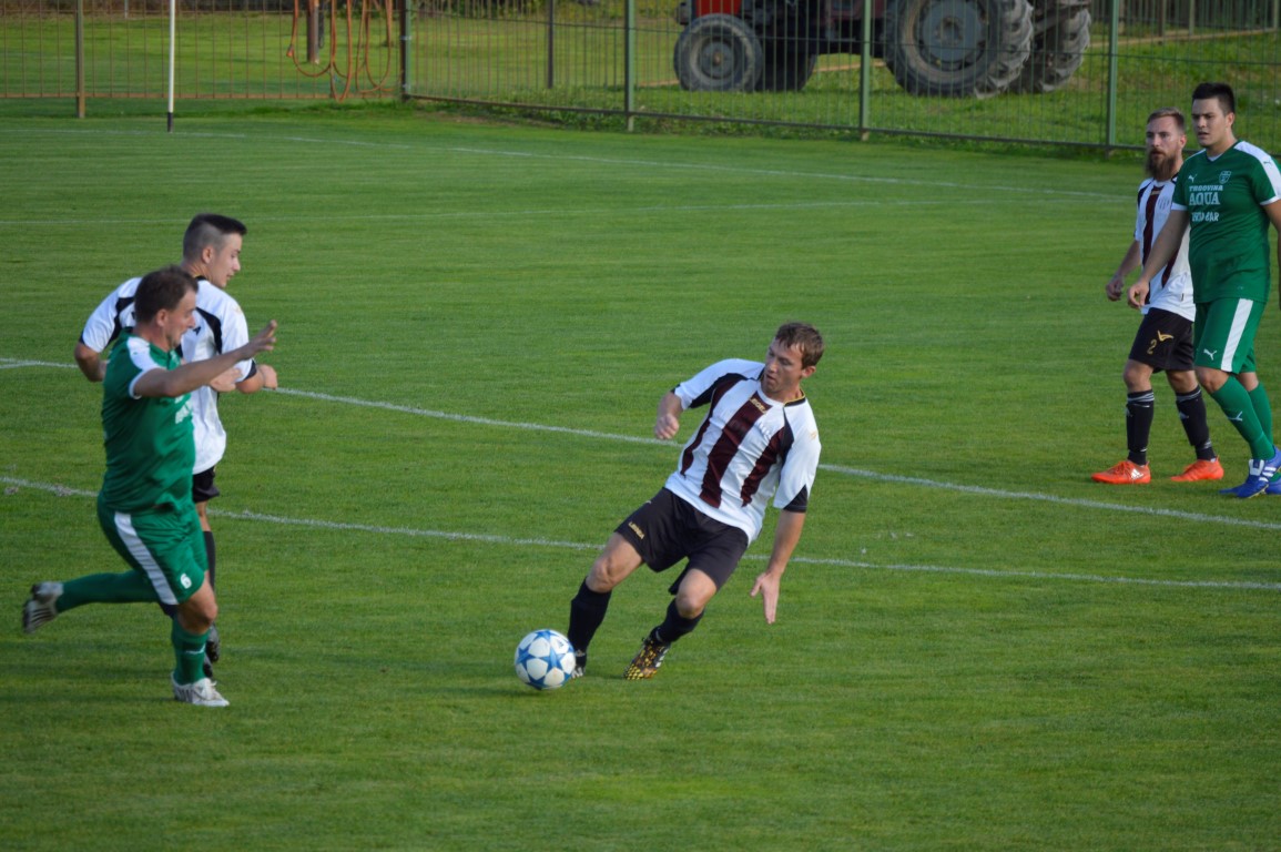 Člani v soboto v Ižakovce